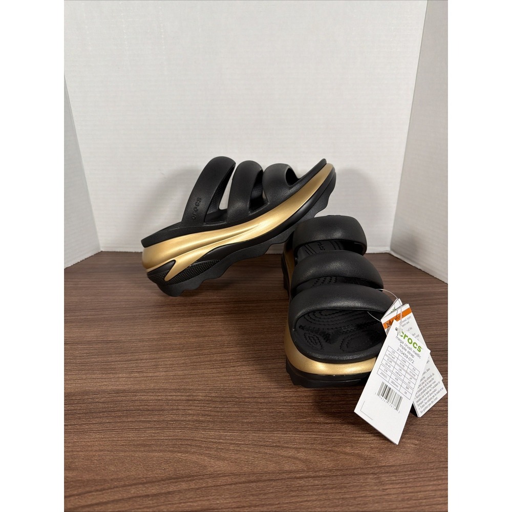 Crocs‎ Mega Crush Triple Strap Men's 7 / Women's 9 Metallic Black/Gold Sandals